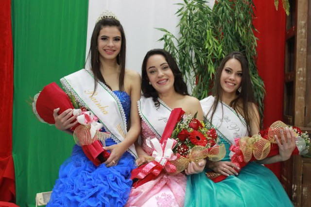 Eleita a Rainha e Princesas do município de Atalanta