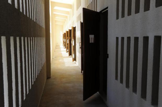 Saídas temporárias beneficiam 1.916 presos no Natal e Ano Novo em SC
