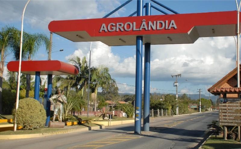 Administração de Agrolândia comemora assinatura da ordem de serviço para revitalização das SC’s 112 e 281