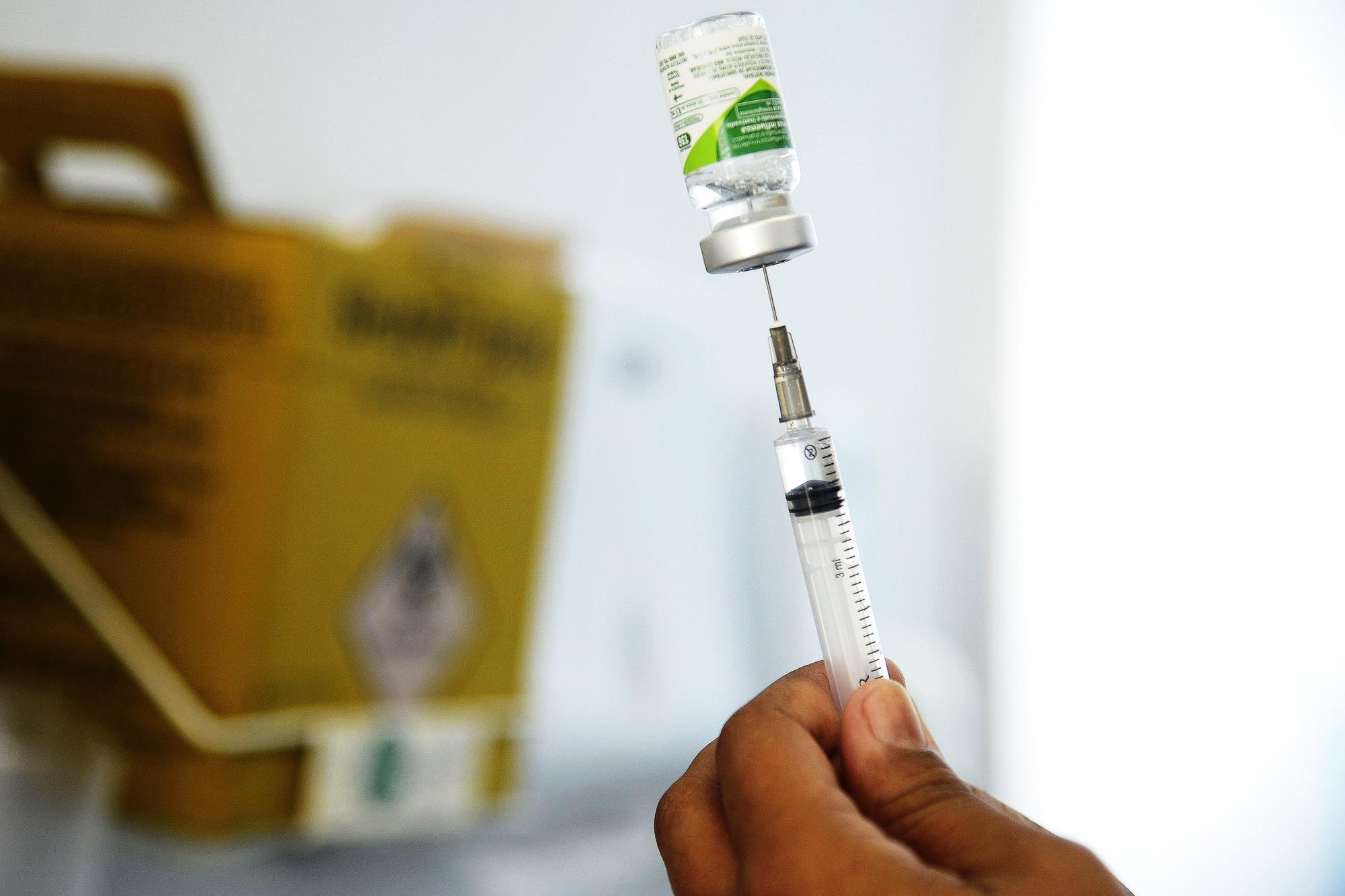 Baixa procura pela vacina da gripe preocupa no Alto Vale