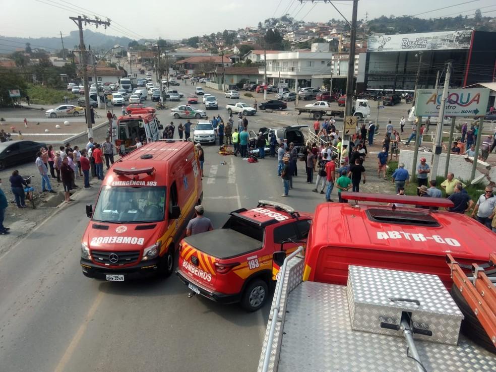 Caminhão desgovernado provoca acidente e deixa 6 feridos em Ituporanga 