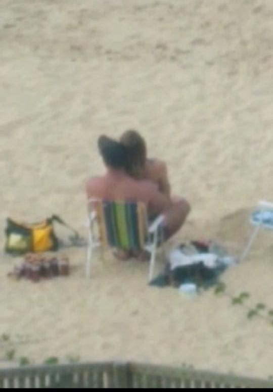 Sexo na praia de itajai