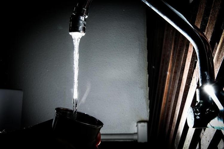 Conta de água ficará mais barata para metade dos usuários em SC, aponta agência reguladora