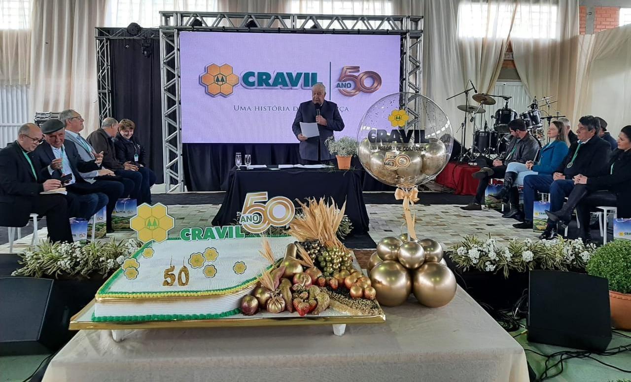 Cravil comemora 50 anos de história