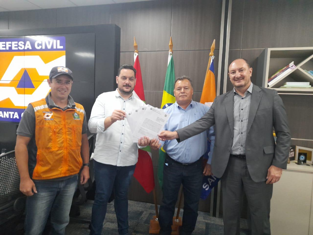 Defesa Civil do Estado concede quatro kits de pontes de concreto para comunidades de Bom Retiro