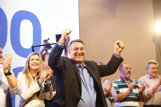 PSD confirma chapa com Raimundo Colombo e Eduardo Pinho Moreira