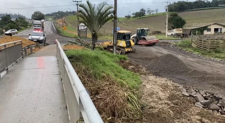 Empresa Planaterra vai construir nova ponte sobre o rio das pombas na BR-470