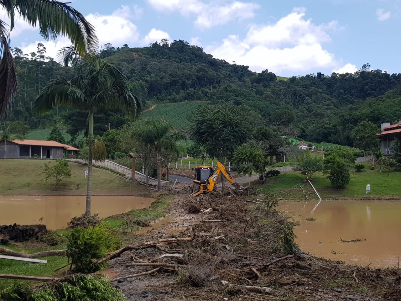 Governo de Ituporanga segue trabalhando na reconstrução após enxurrada