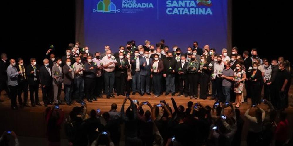 Governo de Santa Catarina lança programa habitacional