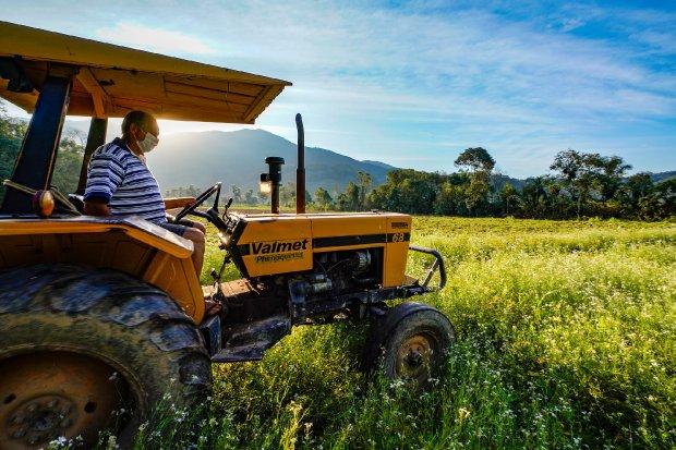Governo do Estado libera R$ 25 milhões para compra de equipamentos para a Agricultura 