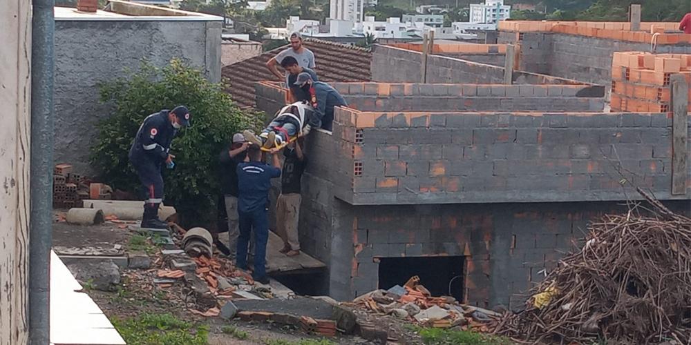 Homem é resgatado de construção após infarto em Ituporanga