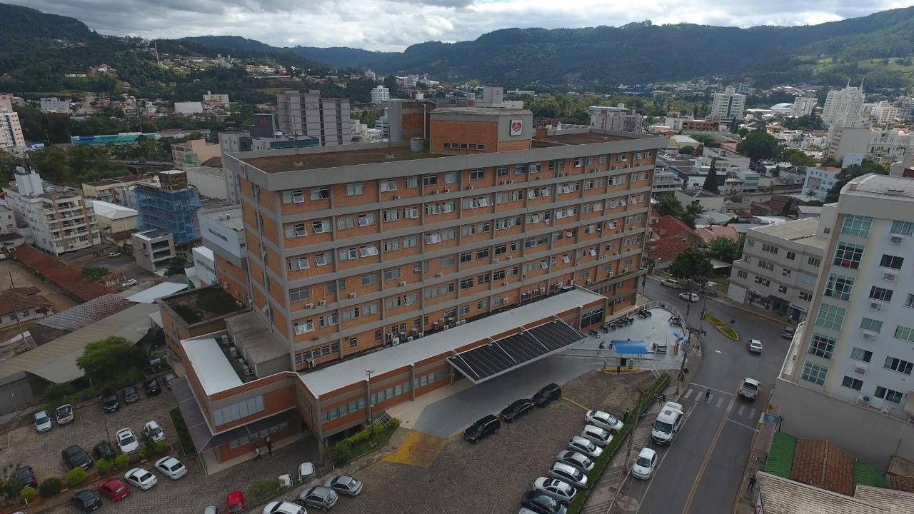 Hospital Regional decide suspender cirurgias que necessitem de vaga na UTI