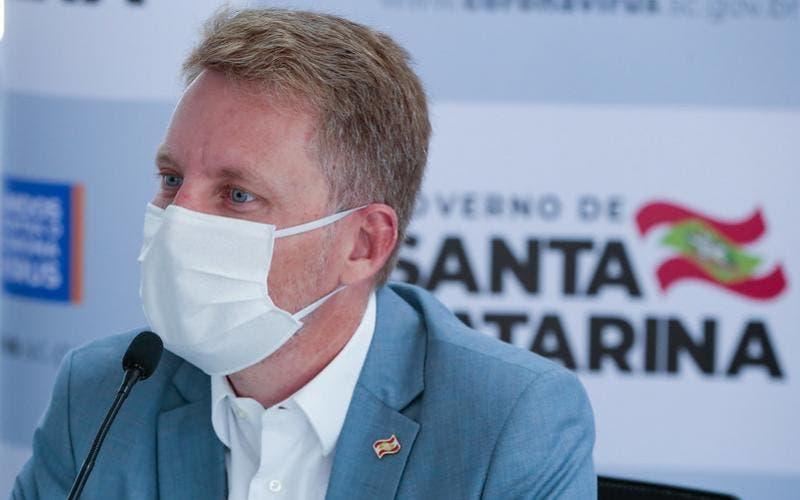 Inocentado no caso dos respiradores, ex-Chefe da Casa Civil de SC desabafa