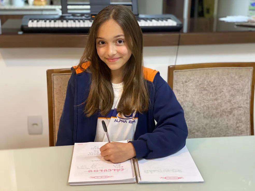 Menina de 11 anos de SC é aprovada em 'clube' para pessoas com alto QI
