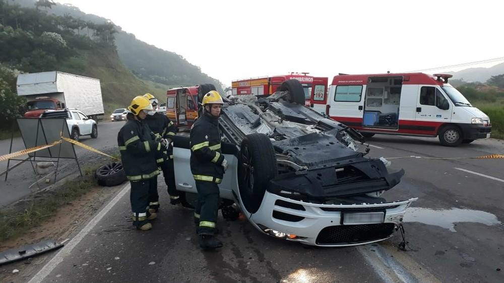 Motorista acusado de matar 2 jovens em Gaspar dirigia a 92 km/h no momento do acidente, diz IGP