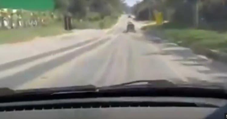Motorista filmado em alta velocidade que se acidentou em Botuverá é indiciado pela polícia