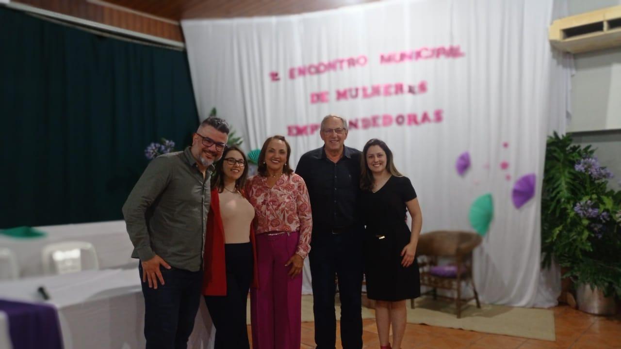 Mulheres empreendedoras de Vidal Ramos participam de palestra