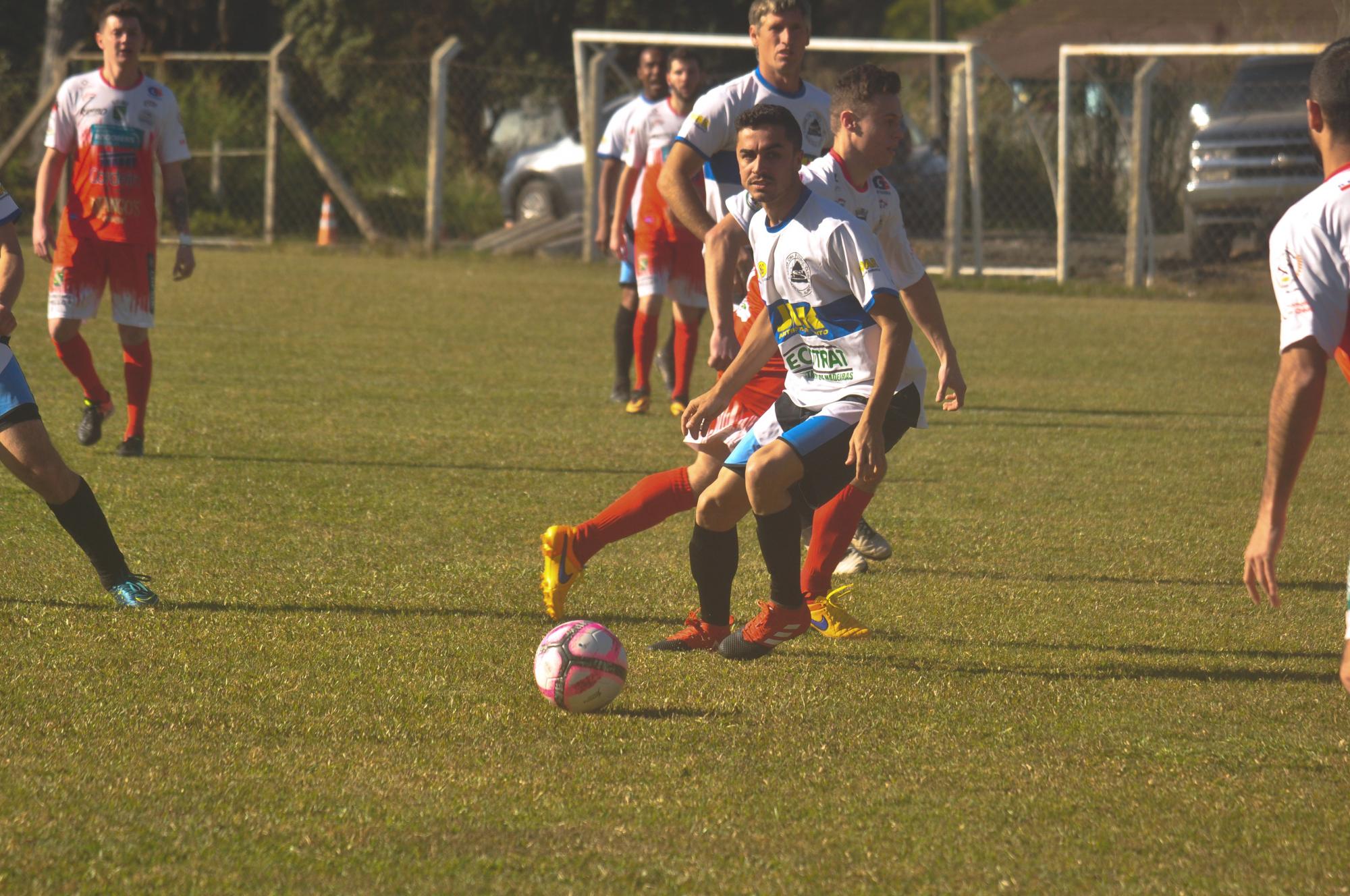 Futebol: Rodada da Liga Riosulense tem domínio dos visitantes 