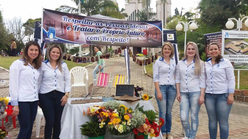 Grupo de Voluntários do Abrigo Mão Amiga promove  neste sábado a Ação “Envie Flores aos Acolhidos do AMA – Pague com Amor