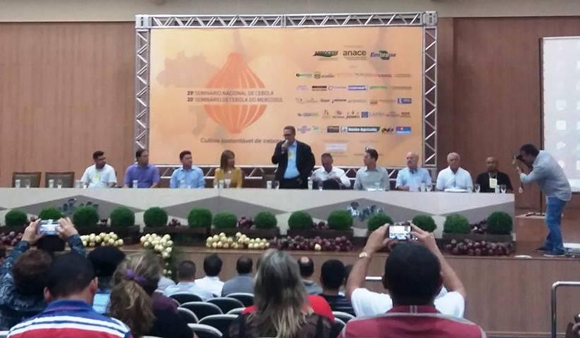 Inclusão da cebola na lista LETEC foi tema de debates no primeiro dia do Seminário Nacional da Cebola
