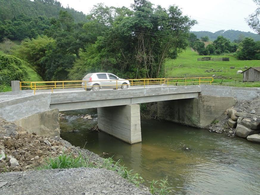 Liberado tráfego na ponte do Molungú em Vidal Ramos 