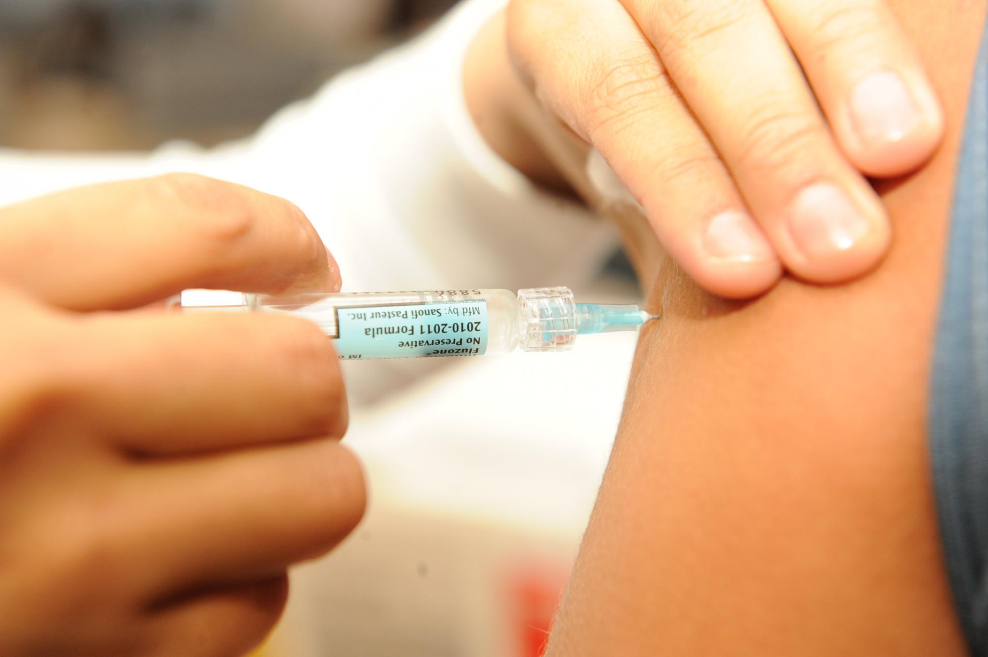 Mais de 500 pessoas do grupo prioritário já receberam a vacina da gripe em Imbuia