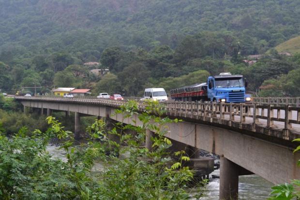 Problemas com ponte em Ibirama podem parar BR-470