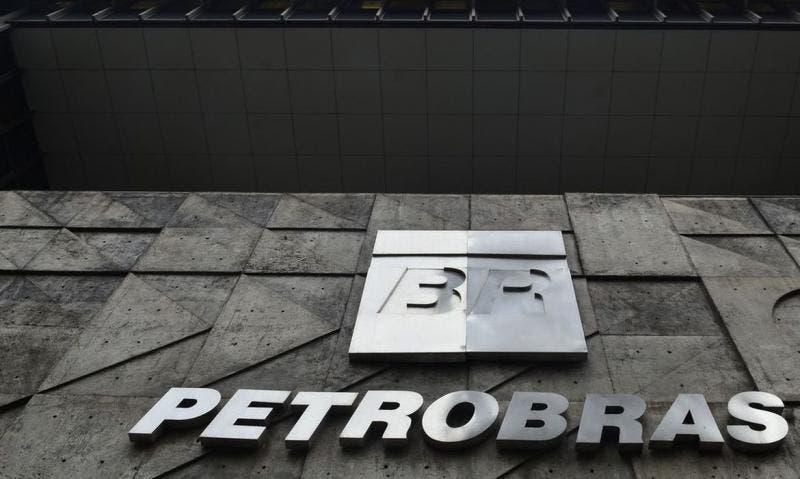 Petrobras reduz preços da gasolina em 8% e do diesel em 4% 