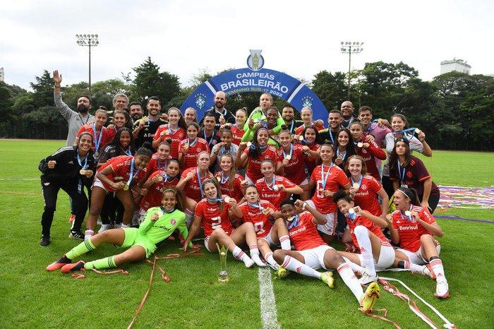 Petrolandense conquista título do Brasileirão Feminino sub-17