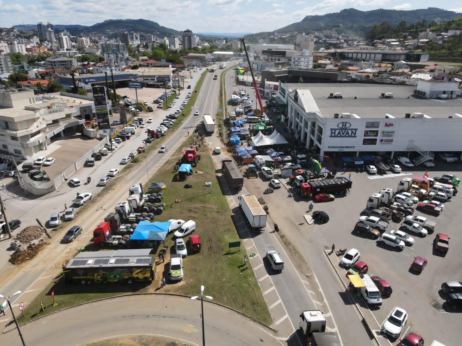Polícia Federal cumpre mandados de busca por atos antidemocráticos em cidades de SC; Rio do Sul está na lista