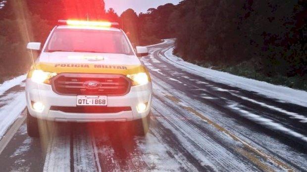 Polícia Militar Rodoviária alerta para os riscos de gelo na pista na Serra catarinense