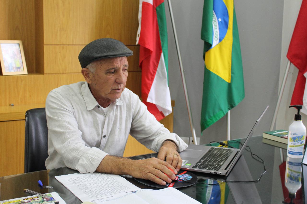 Prefeito de Ituporanga cumpre agenda em Florianópolis