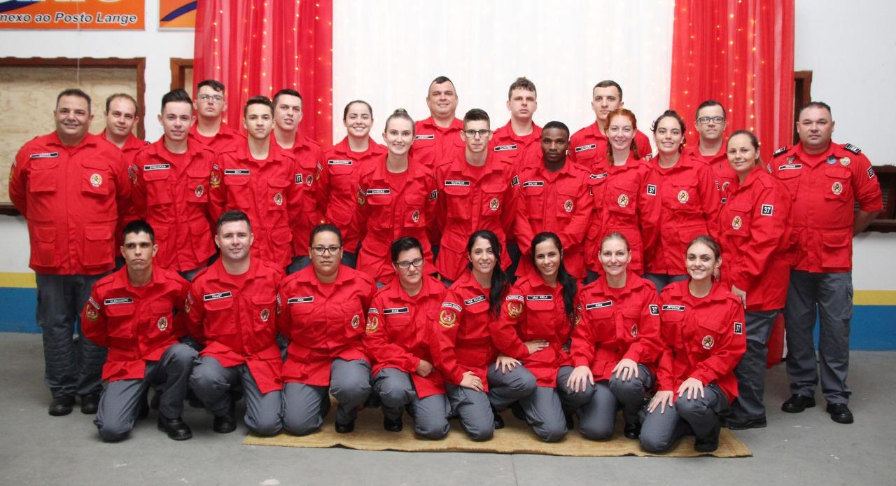Presidente Getúlio ganha reforço de 24 novos bombeiros voluntários