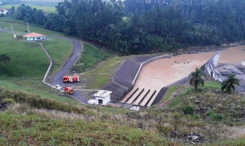 Problema na barragem Sul motiva reforma emergencial e tira comportas de operação em Ituporanga 