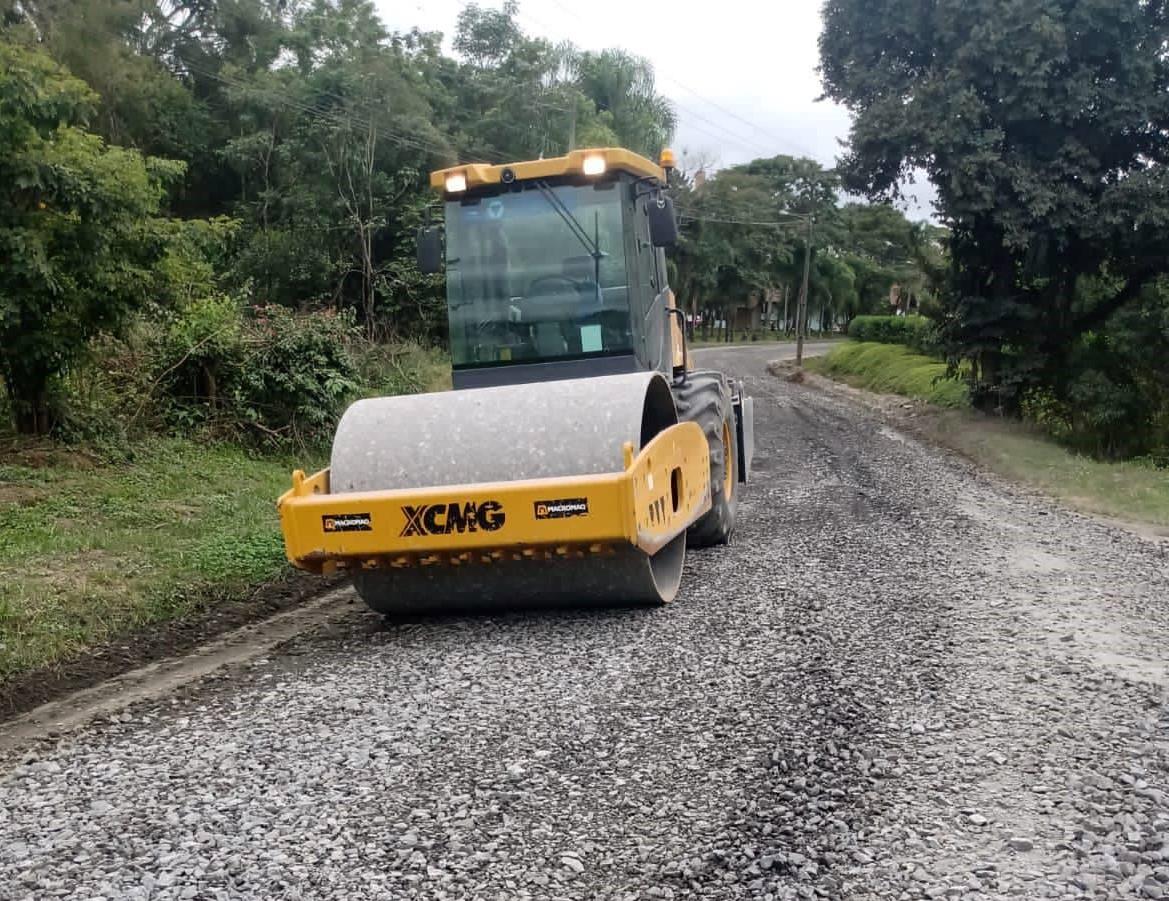 Secretaria de Obras de Atalanta trabalha na recuperação das estradas do interior após fortes chuvas da última semana
