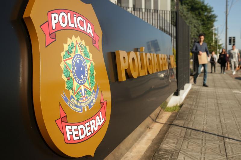 Suspeitos presos pela Polícia Federal por invasão de celular de Moro já foram detidos em SC