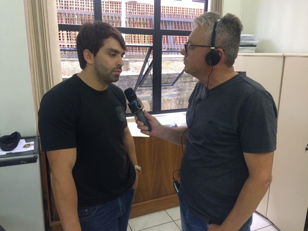 Dr. Eduardo, Delegado da Polícia Civil em entrevista ao repórter João Sérgio. 
