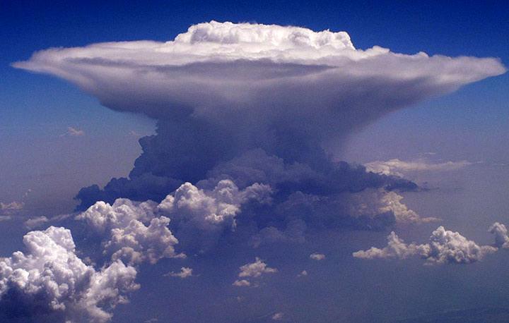 Nuvem Cumulonimbus - Foto: Reprodução Internet 