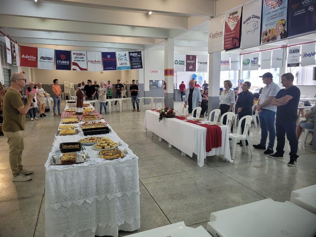 1º Festival de Cucas Santo Estevão foi realizado nesse sábado durante a festa da Matriz de Ituporanga  