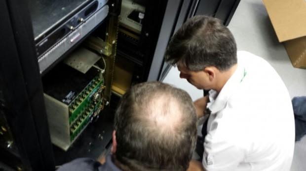 Começa o processo de montagem de componentes eletrônicos do radar meteorológico de Lontras