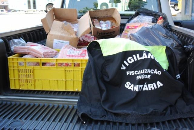 Alimentos de origem animal são apreendidos em fiscalização na Região da Cebola