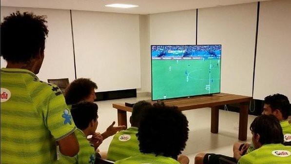 Na TV: jogadores da seleção trocam Globo pela Band
