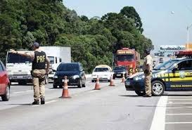 Feriadão de Páscoa deixa ao menos 10 mortos em rodovias federais de SC
