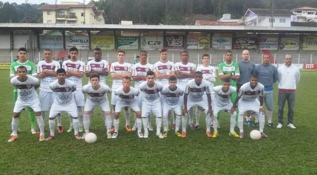Junior do Atlético de Ibirama vence e termina no G4