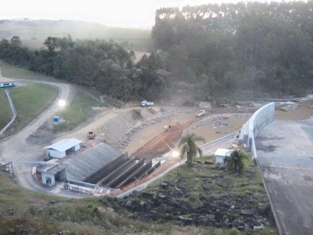 Obras de contenção de cheias no Alto Vale seguem cronograma estipulado pela Defesa Civil