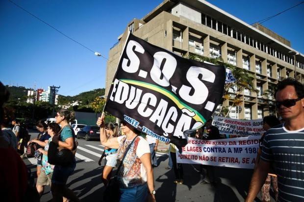 Sinte rejeita proposta do governo e cancela assembleia que poderia dar fim à greve dos professores