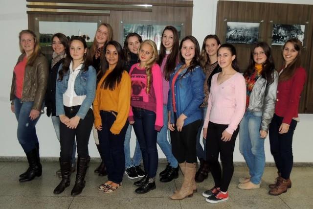 ITUPORANGA: Reunião com candidatas a rainha da Festa do Agricultor e Motorista define detalhes do concurso