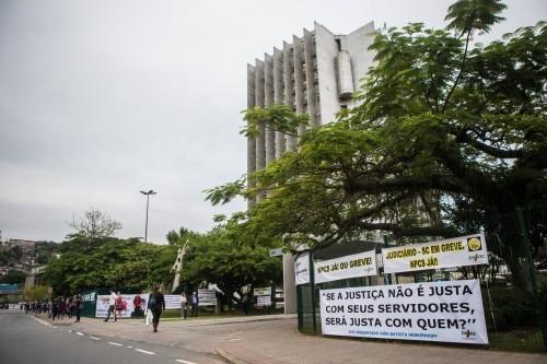 Servidores do Judiciário mantém greve na Comarca de Ituporanga