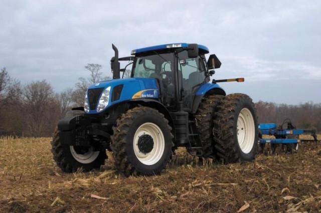 Governo determina emplacamento de máquinas agrícolas que transitam em vias públicas