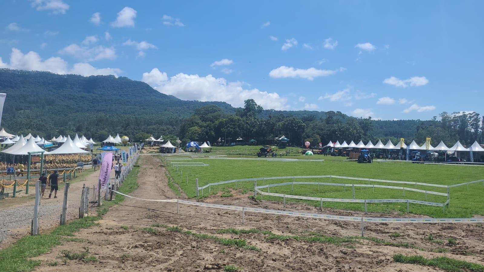 Abertura do Dia de Campo Cravil 2023 é realizado no pólo tecnológico em Lontras